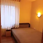 éva *
